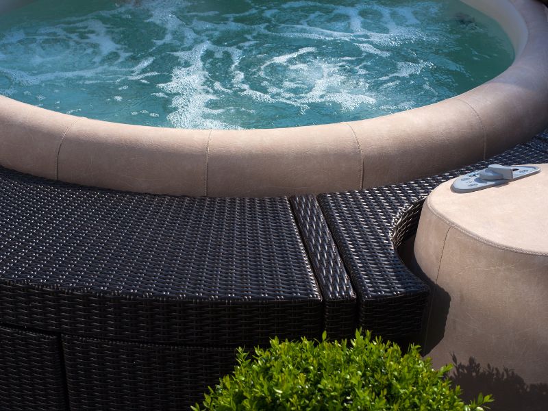 Aufblasbarer Whirlpool für den Garten - Tipps und Tricks für einen gelungenen Aufbau